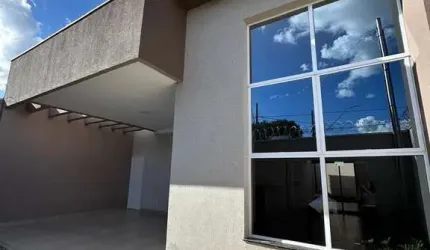 Casa com 3 quartos à venda no Jardim Botânico, Uberlândia  por R$ 1.100.000