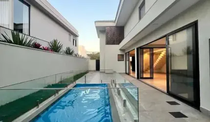 Casa em condomínio fechado com 4 quartos à venda no Nova Uberlândia, Uberlândia  por R$ 2.950.000