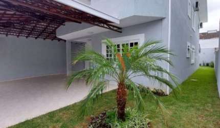 Casa com 5 dormitórios, 270 m² - venda por R$ 1.300.000,00 ou aluguel por R$ 7.000,00 - Vila Branca - Jacareí/SP