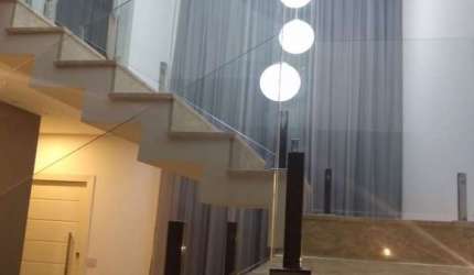 Sobrado à venda, 334 m² por R$ 1.050.000,00 - Loteamento Villa Branca - Jacareí/SP