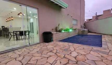 Casa com 3 dormitórios à venda, 180 m² por R$ 1.550.000,00 - Jardim Florestal - Jundiaí/SP