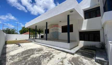 CASA GRANDE PARA LOCAÇÃO COMERCIAL NO ALTIPLANO