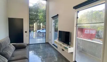 Casa com Acabamento Diferenciado - Condomínio Reserva do Vale