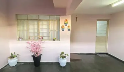 Casa com Ótima Localização - Bairro Vera Cruz
