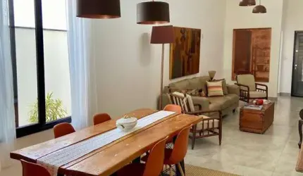 Casa Maravilhosa à Venda - Condomínio Malibu