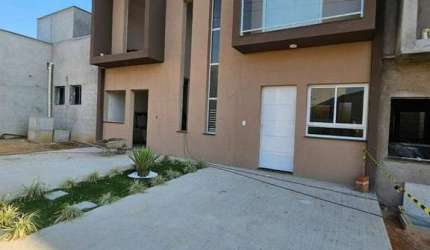 Sobrado em Condomínio Fechado à Venda - Villa Carmel