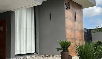 Casa com Planejados e Espaçosa - Condomínio Terras do Vale