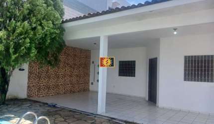Casa Para Vender com 03 quartos 01 suíte no bairro Jardim Cidade Universitária em João Pessoa