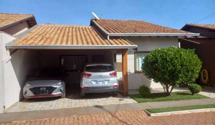 Casa condomínio no bairro Monte Alegre -Próximo a rua da Divisão