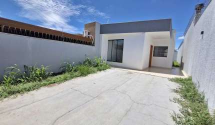 Dois Quartos, Uma Suíte e Cozinha Planejada