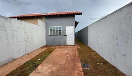 Casa térrea com Bônus Moradia no Figueiras do Parque.