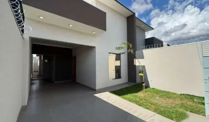 Casa com 03 quartos e gourmet no Figueiras do Parque.