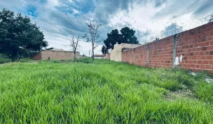 Terreno no bairro Rita Viera