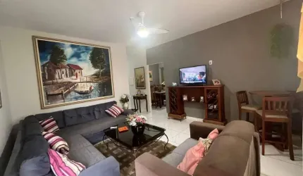 Casa reformada na região do Silvia Regina.