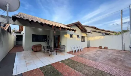 Casa com 02 suíte e 01 qt no Panamá.