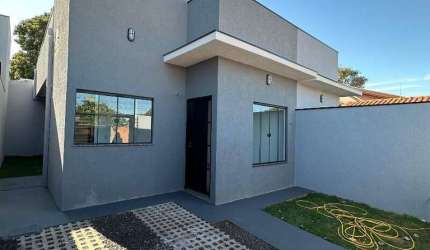 Casa térrea com excelente acabamento no Jardim Presidente.