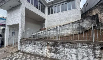 Casa para alugar por R$ 4.500,00/mês - Centro - Mairiporã/SP