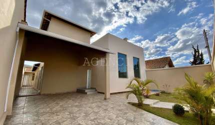 Casa de 3 quartos com suíte Bairro Vale do Sol