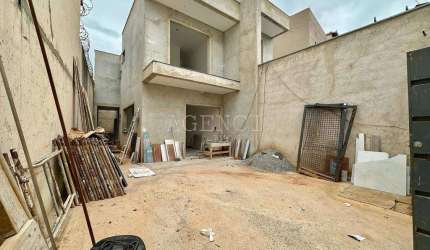 Casa à venda, 3 quartos 3 vagas Bairro Cândida ferreira/Cabral