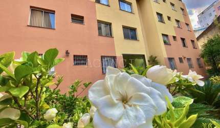 Apartamento de 3 quartos no bairro Santa Maria.