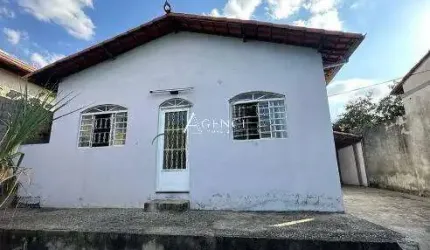 Casa de 3 quartos Bairro Santa Maria