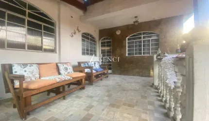 Casa de 3 Quartos, Bairro Santa Maria