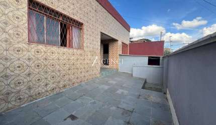 Casa de 3 Quartos, Bairro Camargos