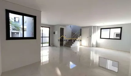Sobrado com 3 dormitórios no bairro Uberaba em Curitiba