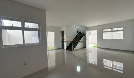 Sobrado com 3 dormitórios à venda no Xaxim em Curitiba