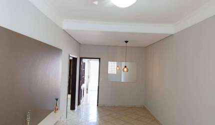 Casa para venda em Residencial Parque Dos Servidores de 130.00m² com 3 Quartos, 1 Suite e 3 Garagens