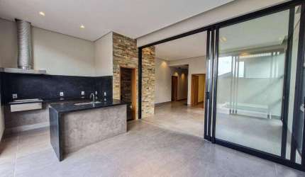 Casa de Condomínio para venda em Residencial Alto Do Castelo de 204.00m² com 3 Quartos, 3 Suites e 4 Garagens