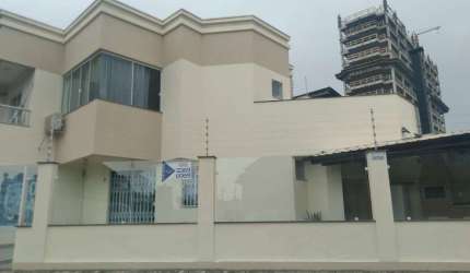 Casa com 2 quartos à venda na Avenida Senador Atílio Fontana, 778, Balneário Perequê, Porto Belo, 80 m2 por R$ 950.000