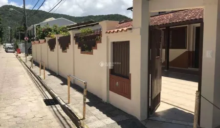 Casa com 5 quartos à venda na AFONSO LUIZ BORBA, 62, Lagoa da Conceição, Florianópolis, 258 m2 por R$ 3.500.000