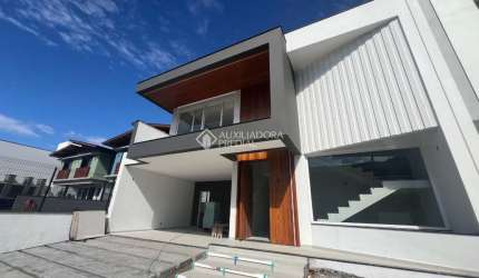Casa com 3 quartos à venda na Rodovia Doutor Antônio Luiz Moura Gonzaga, 3343, Rio Tavares, Florianópolis, 200 m2 por R$ 2.200.000