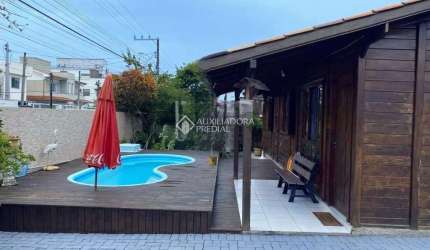 Casa com 3 quartos à venda na Rua José Elias Lopes, 467, Campeche, Florianópolis, 112 m2 por R$ 1.276.600