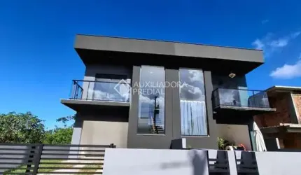Casa com 3 quartos à venda na Doutor Cláudio Américo Prates, 332, Campeche, Florianópolis, 208 m2 por R$ 1.370.000