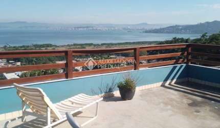 Casa com 2 quartos à venda na Agenor de Morais Filho, 220, Costeira do Pirajubaé, Florianópolis, 55 m2 por R$ 250.000