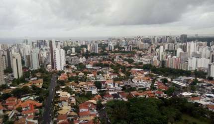 Sala comercial para alugar na Rua Ewerton Visco, Caminho das Árvores, Salvador por R$ 40.000