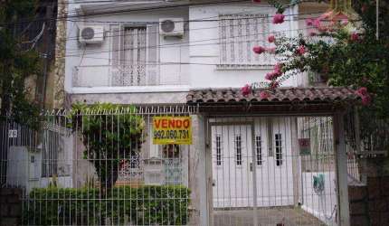 Casa residencial e ou comercial a poucos metros da Benjamin Constant em Porto Alegre