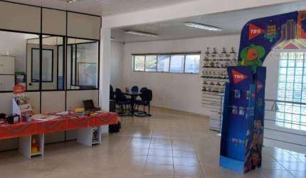 Vendo prédio comercial, não alaga, próximo a BR116 em Canoas.