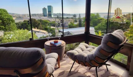 Vendo belíssima cobertura com vista para o Guaíba, imediações do BarraShoppinSul em Porto Alegre