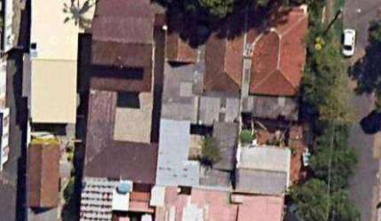 Vendo terreno residencial ou comercial, imediações Avenida Assis Brasil em Porto Alegre