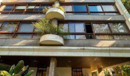 Vendo apartamento de três dormitórios no tradicional edifício Mirante dos Moinhos, região privilegiada dentro do Bairro Moinhos de Vento Porto Alegre