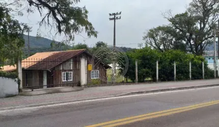 Terreno à venda no Lagoa da Conceição, Florianópolis  por R$ 1.690.000