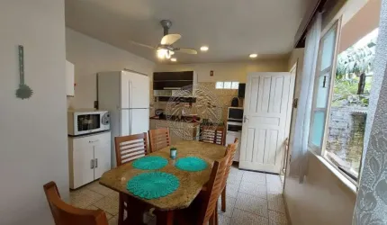 Casa com 2 quartos à venda no Campeche, Florianópolis  por R$ 1.000.000