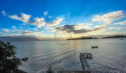 Casa com 3 quartos à venda no Ribeirão da Ilha, Florianópolis  por R$ 2.700.000