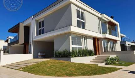 Casa com 3 quartos à venda no Rio Tavares, Florianópolis  por R$ 2.700.000