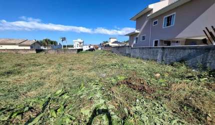 Terreno à venda no Carianos, Florianópolis  por R$ 575.000