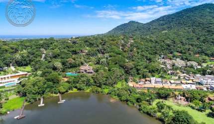 Terreno à venda no Lagoa da Conceição, Florianópolis  por R$ 7.700.000