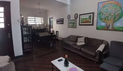 Casa com 7 dormitórios à venda, 154 m² por R$ 1.600.000 - Passos - Juiz de Fora/MG